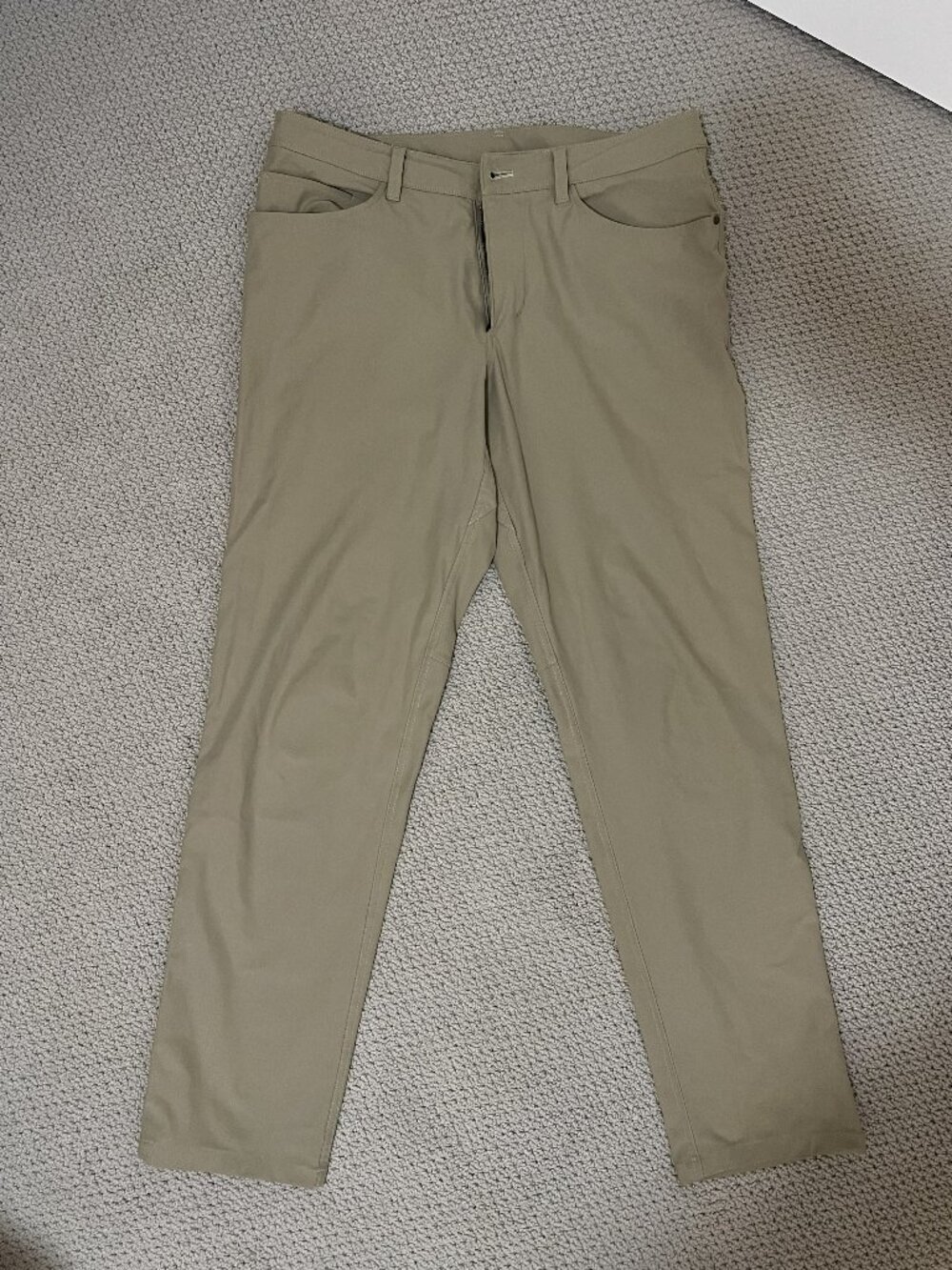 Lululemon ABC Classic Fit Pants Men’s 32x30 Khaki Tan Warpstreme